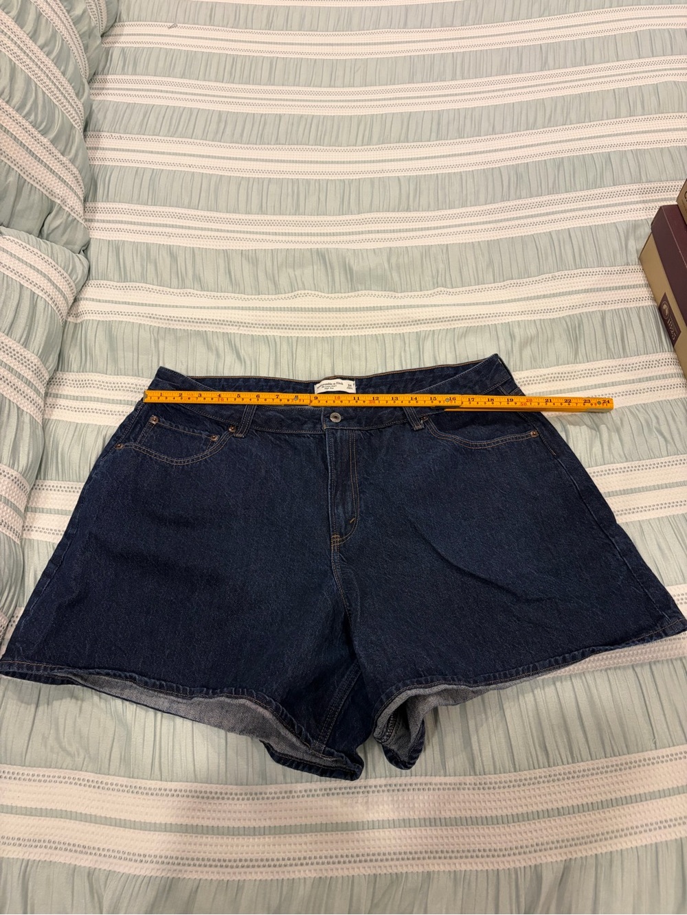 Abercrombie & Fitch High-Rise Dark Blue Denim Women's Shorts - Picture 7 of 8